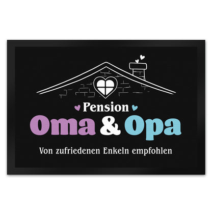 Pension Oma & Opa Fußmatte XL in 40x60 cm mit Spruch Von zufriedenen Enkeln empfohlen