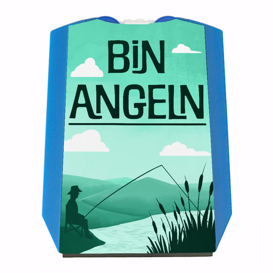 Bin angeln bedruckte Parkscheibe mit Anglermotiv und zwei Einkaufswagenchips