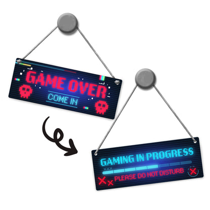 Gaming in progress oder Game Over Wendeschild im Pixel Look