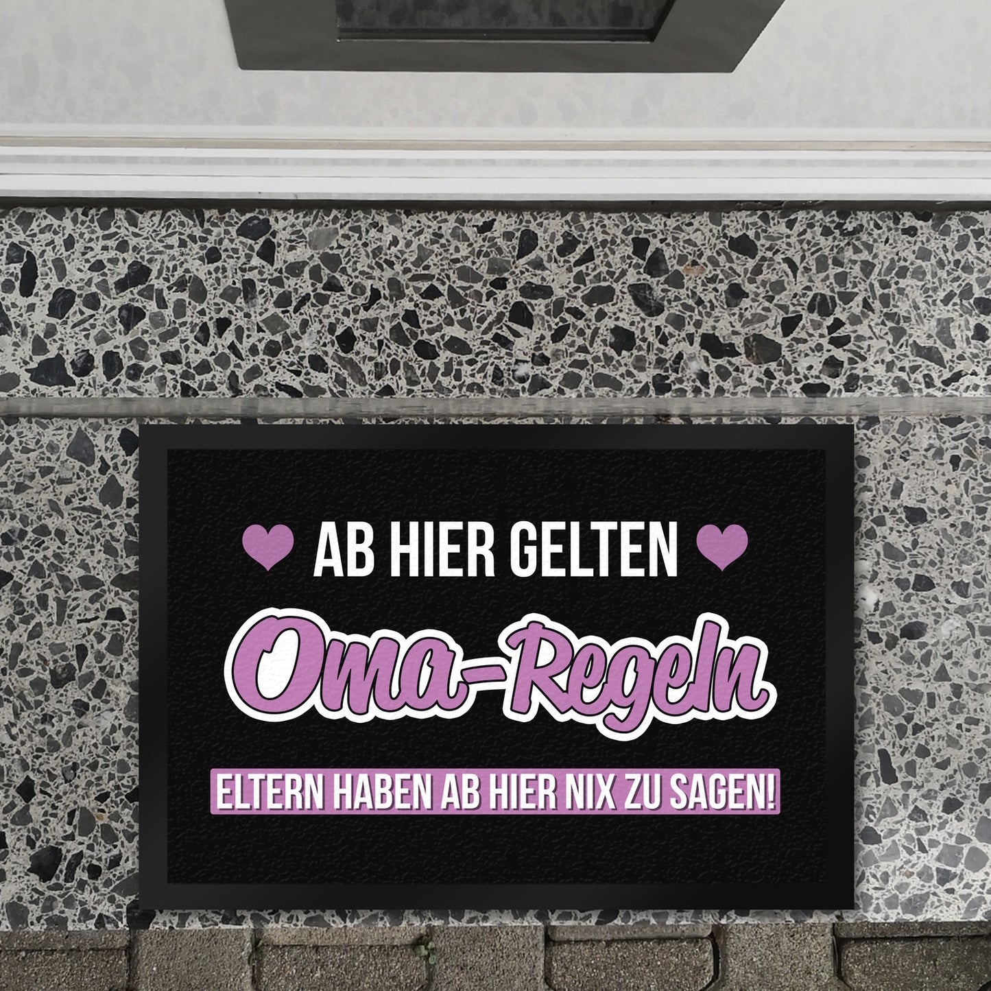 Oma-Regeln Fußmatte XL in 40x60 cm mit Spruch Eltern haben ab hier nix zu sagen