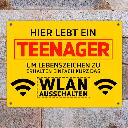 Hier lebt ein Teenager WLAN ausschalten Metallschild XL in 21x28 cm