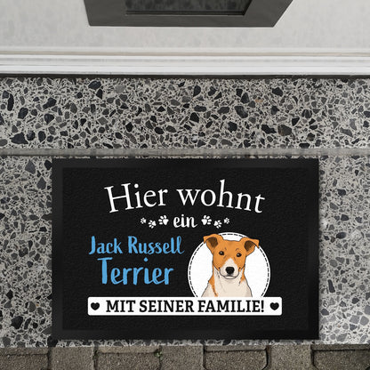 Hier wohnt ein Jack Russell Terrier mit seiner Familie Fußmatte XL in 40x60 cm