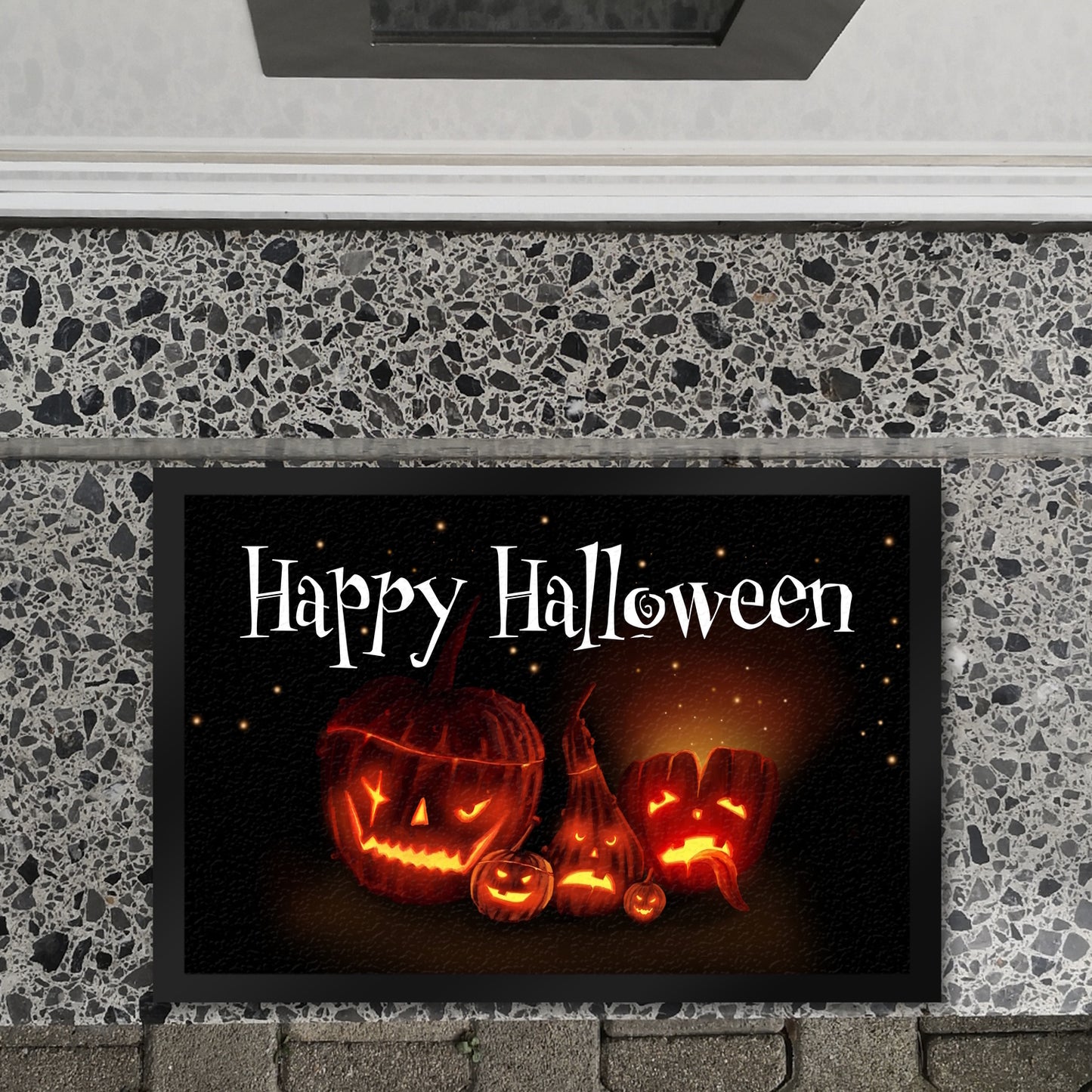 Fußmatte XL in 40x60 cm mit Kürbiskopf Motiv und Happy Halloween Schriftzug