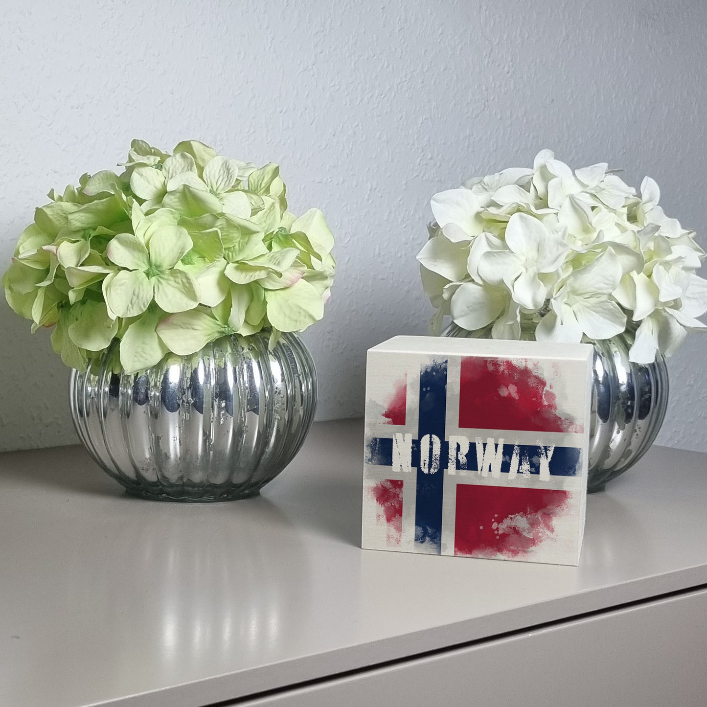 Spardose aus Holz mit Norwegen-Flagge im Used Look - Sparschwein für Urlauber