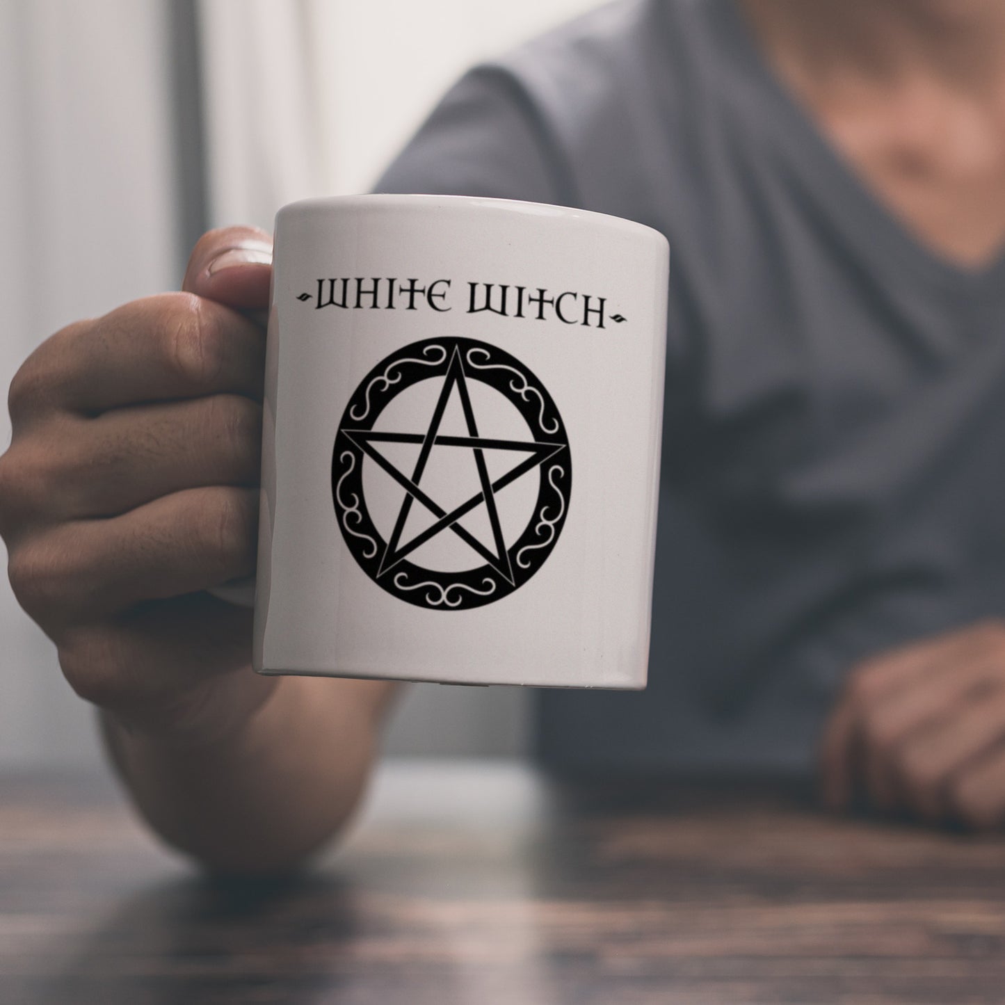 Kaffeebecher mit magischen Pentagrammen und Spruch - White Witch - Dark Witch