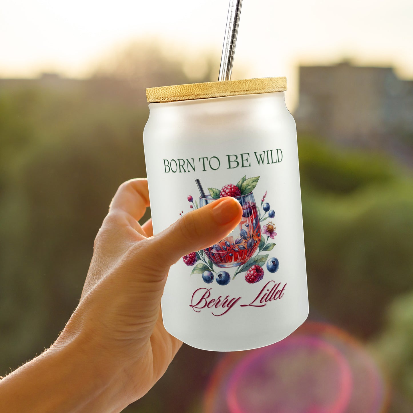 Wild Berry Lillet Trinkglas mit Bambusdeckel mit Spruch Born to be wild Berry Lillet