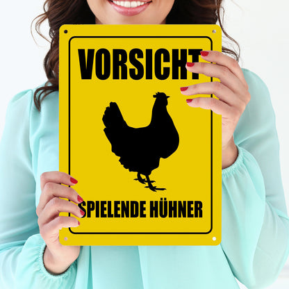 Metallschild XL mit Huhn Motiv und Spruch: Vorsicht spielende Hühner