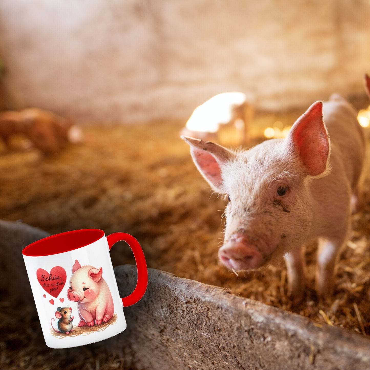 Schwein mit Maus und Herz Kaffeebecher in rot mit Spruch Schön dass es dich gibt