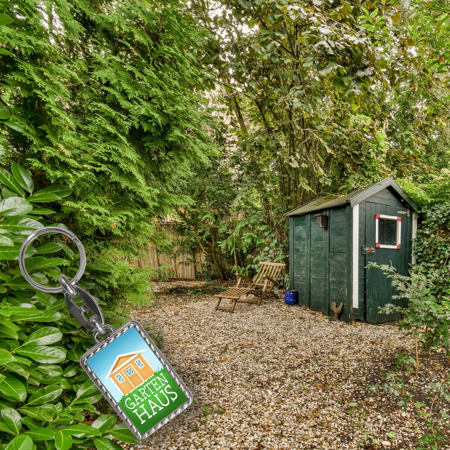 Gartenhaus Schlüsselanhänger mit Bordüre mit Gartenhütte