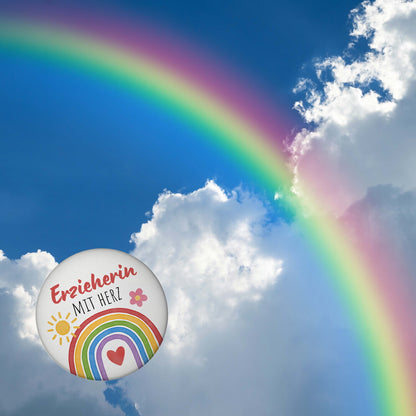 Regenbogen Magnet rund mit Spruch Erzieherin mit Herz