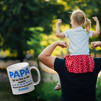 Papa, wenigstens hast du keinen hässlichen Sohn Glitzer-Kaffeebecher