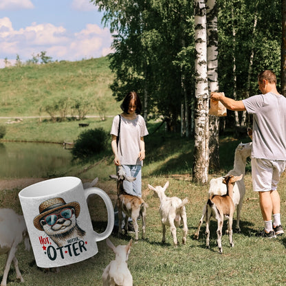 Otter mit Sonnenbrille und Strohhut Glitzer-Kaffeebecher mit Spruch Hot Hotter Otter