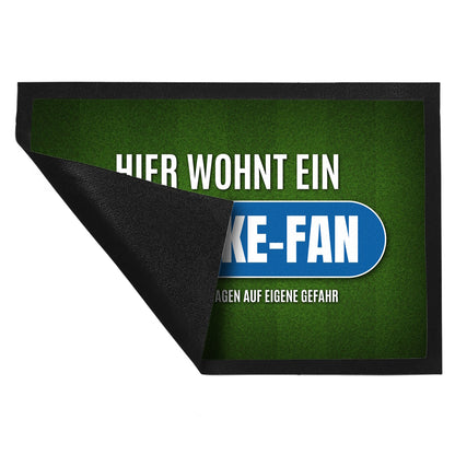 Hier wohnt ein Schalke-Fan Fußmatte XL mit Rasen Motiv