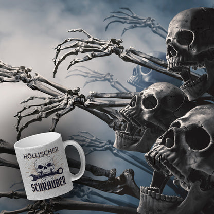 Höllischer Schrauber Glitzer-Kaffeebecher mit Totenkopf und Schraubenschlüssel Motiv