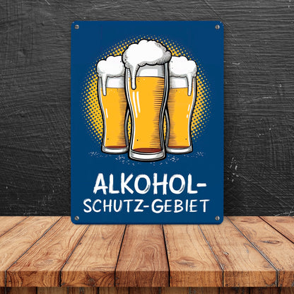 Alkohol-Schutzgebiet mit drei Biergläsern Metallschild XL in 21x28 cm