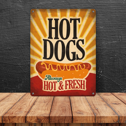 Metallschild XL mit American Diner Classics - Hot Dogs Motiv