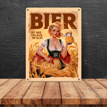 Frau im Dirndl - Bier ist wie Urlaub Metallschild XL in 21x28 cm