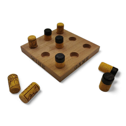 Gesellschaftsspiel Tic Tac Toe Wein Brettspiel aus Holz und Kork