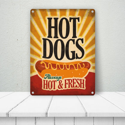 Metallschild mit American Diner Classics - Hot Dogs Motiv