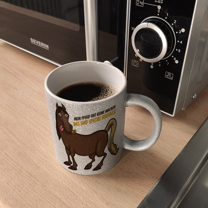 Mein Pferd hat keine Macke. Das sind Special Features! Glitzer-Glitzer-Kaffeebecher mit Pferde Motiv