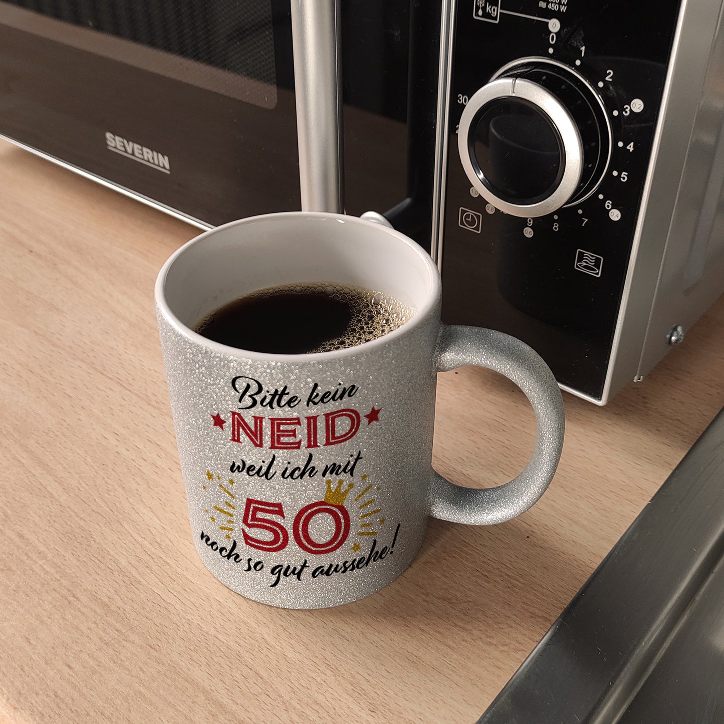 50. Geburtstag Glitzer-Kaffeebecher mit lustigem Spruch: Neid