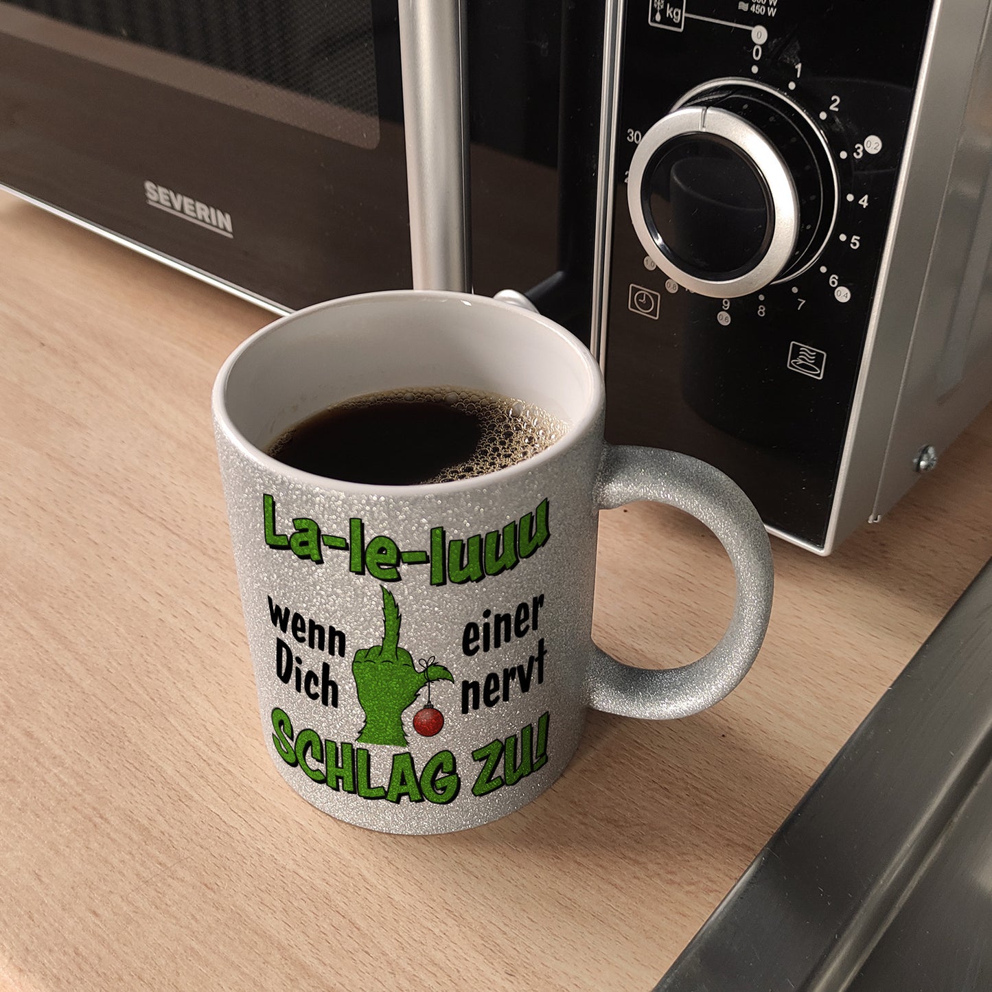 La-le-luuu Glitzer-Kaffeebecher mit Spruch Wenn Dich einer nervt schlag zu