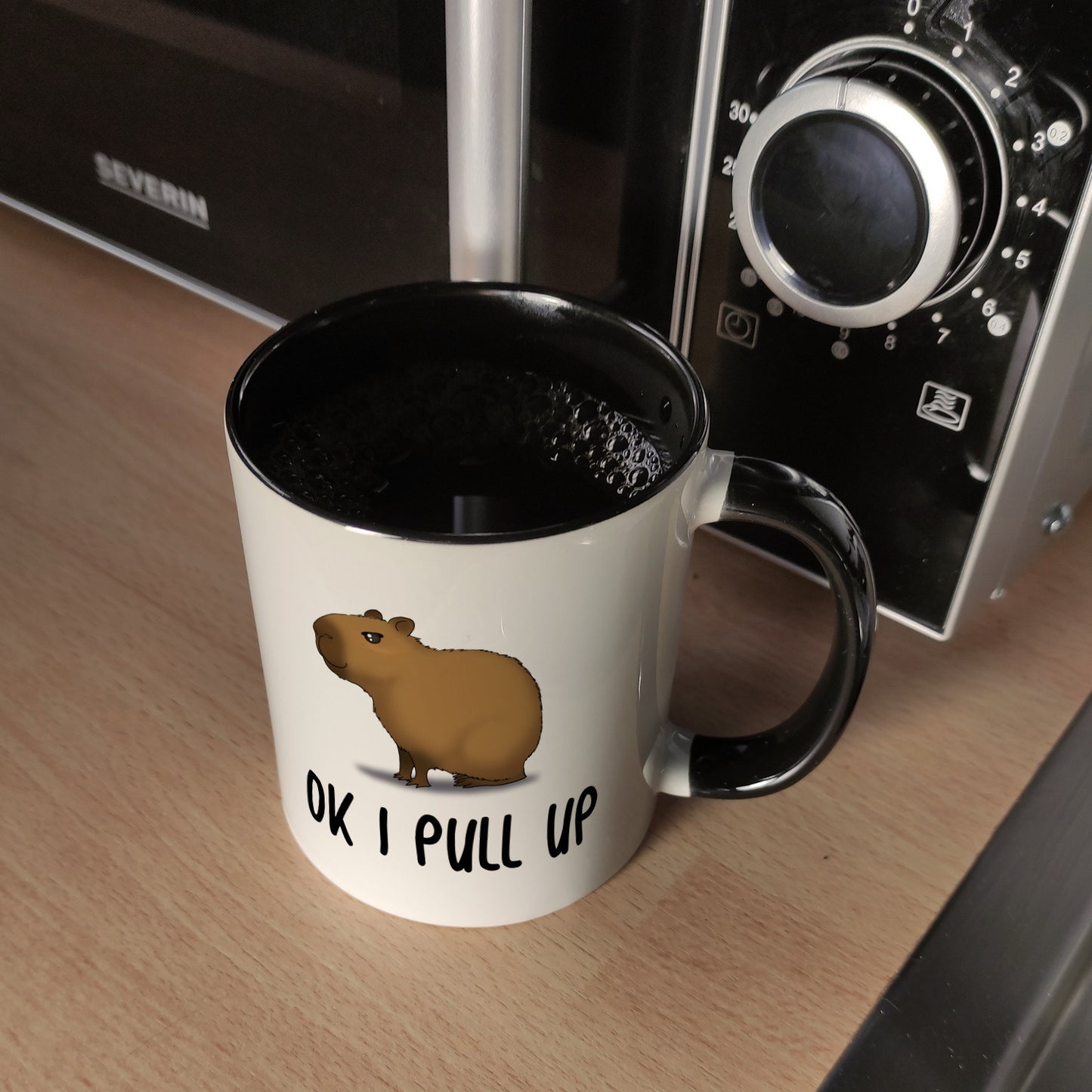 Ok I pull up normales Capybara Meme Kaffeebecher in schwarz