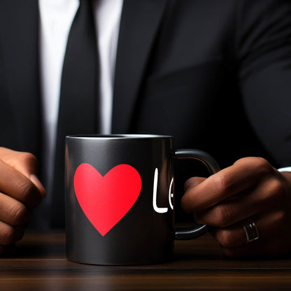 Schwarze Tasse Leipzig mit rotem Herz - Romantische KaffeeTasse