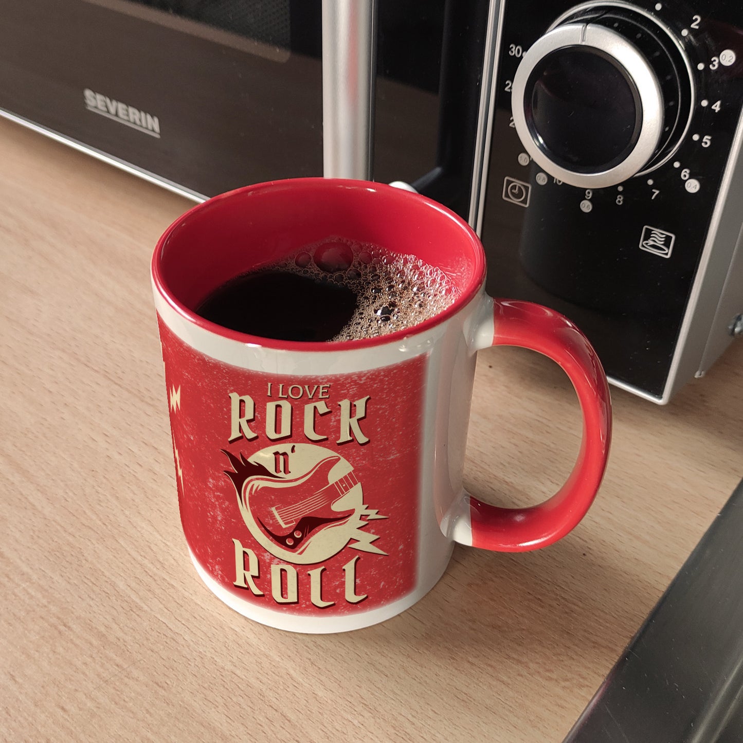 I Love Rock 'n' Roll Kaffeebecher Rot mit Gitarren Motiv