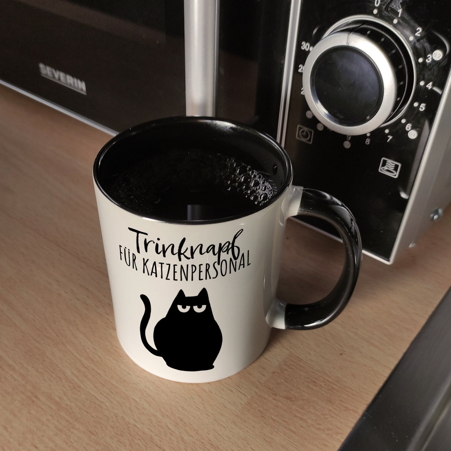 Katze Kaffeebecher in schwarz mit Spruch Trinknapf für Katzenbesitzer