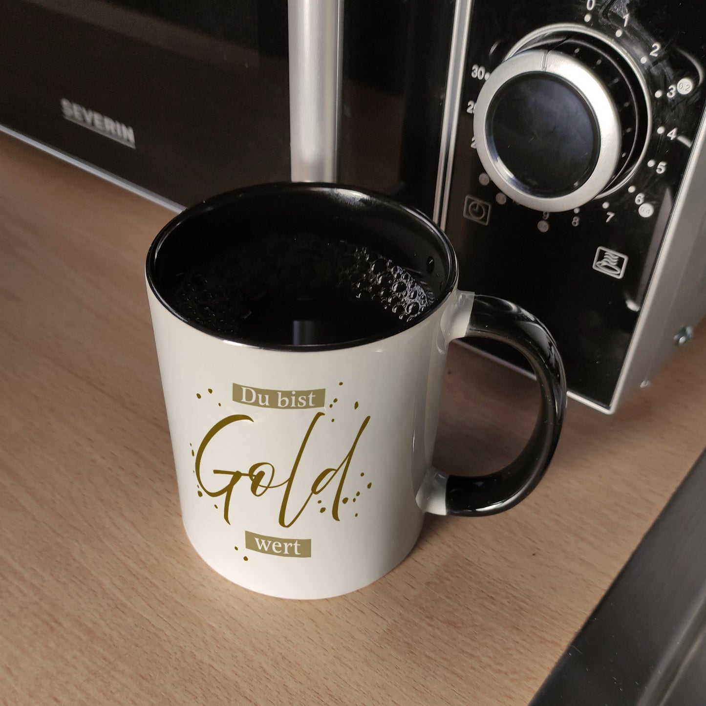 Danksagung Kaffeebecher in schwarz mit Spruch Du bist Gold wert