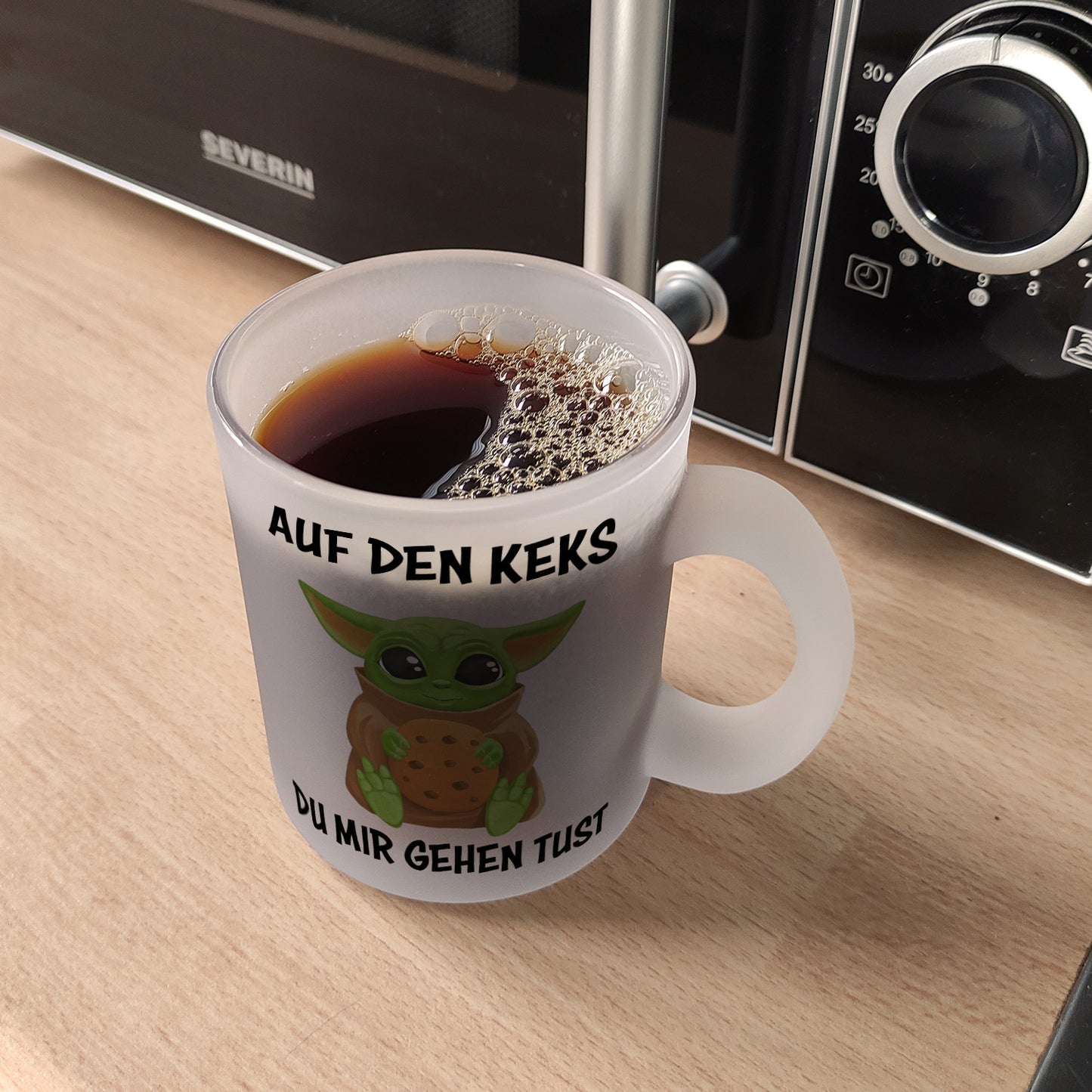 Baby-Alien Glas Tasse mit Spruch Auf den Keks du mir gehen tust