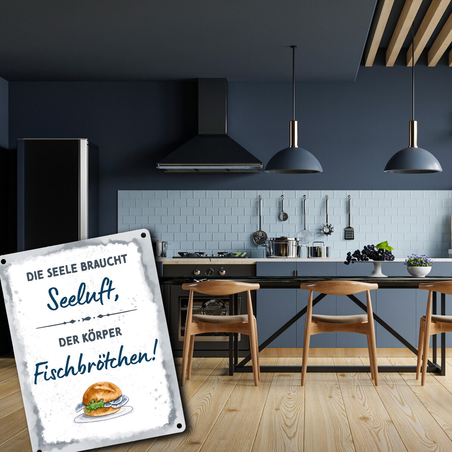 Fischbrötchen Metallschild in 15x20 cm mit Spruch Seele braucht Seeluft, der Körper Fisch