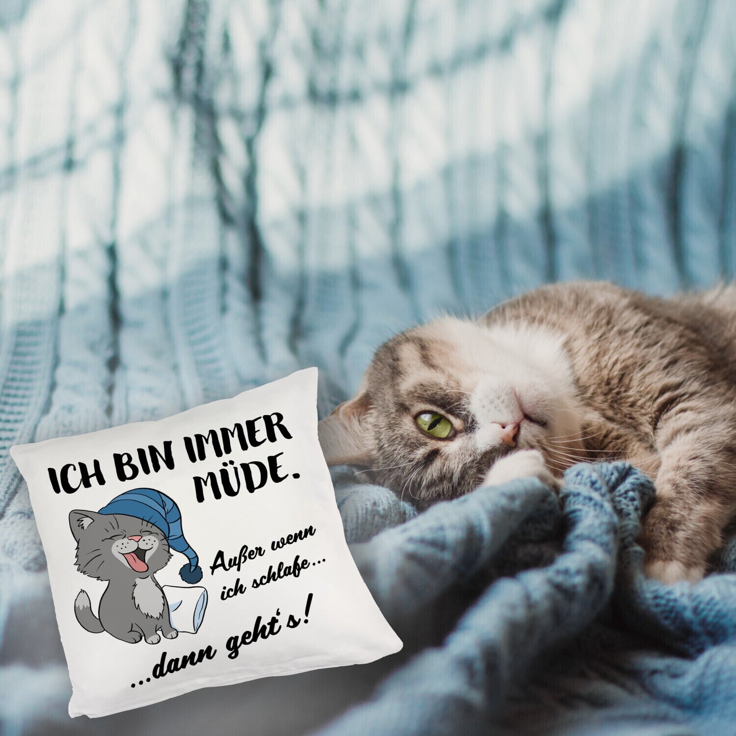 Katze Kuschelkissen mit Spruch- Immer müde außer wenn ich schlafe