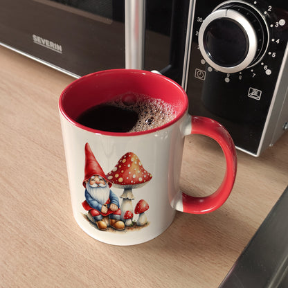 Gartenzwerg mit Fliegenpilz Kaffeebecher in rot