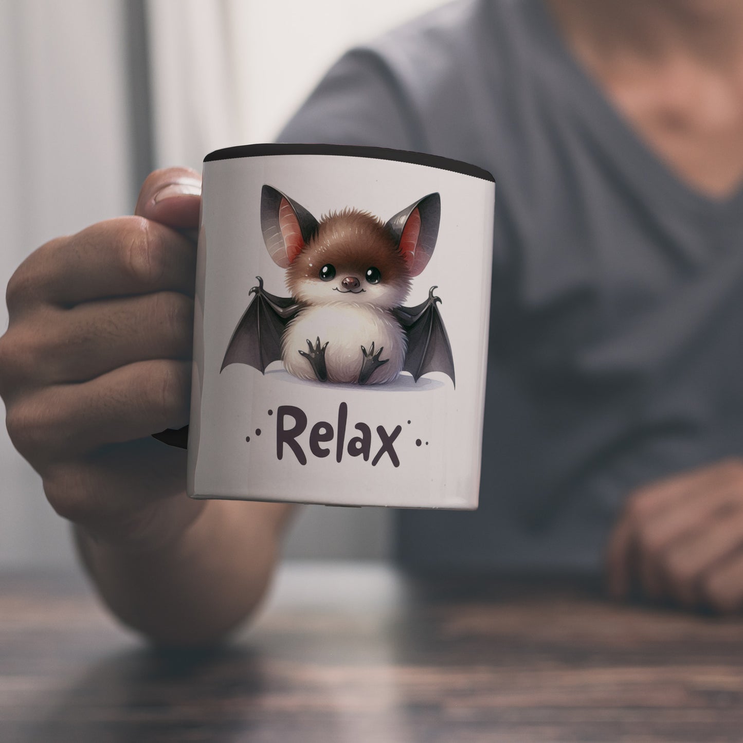 Baby Fledermaus Kaffeebecher in schwarz mit Spruch Relax