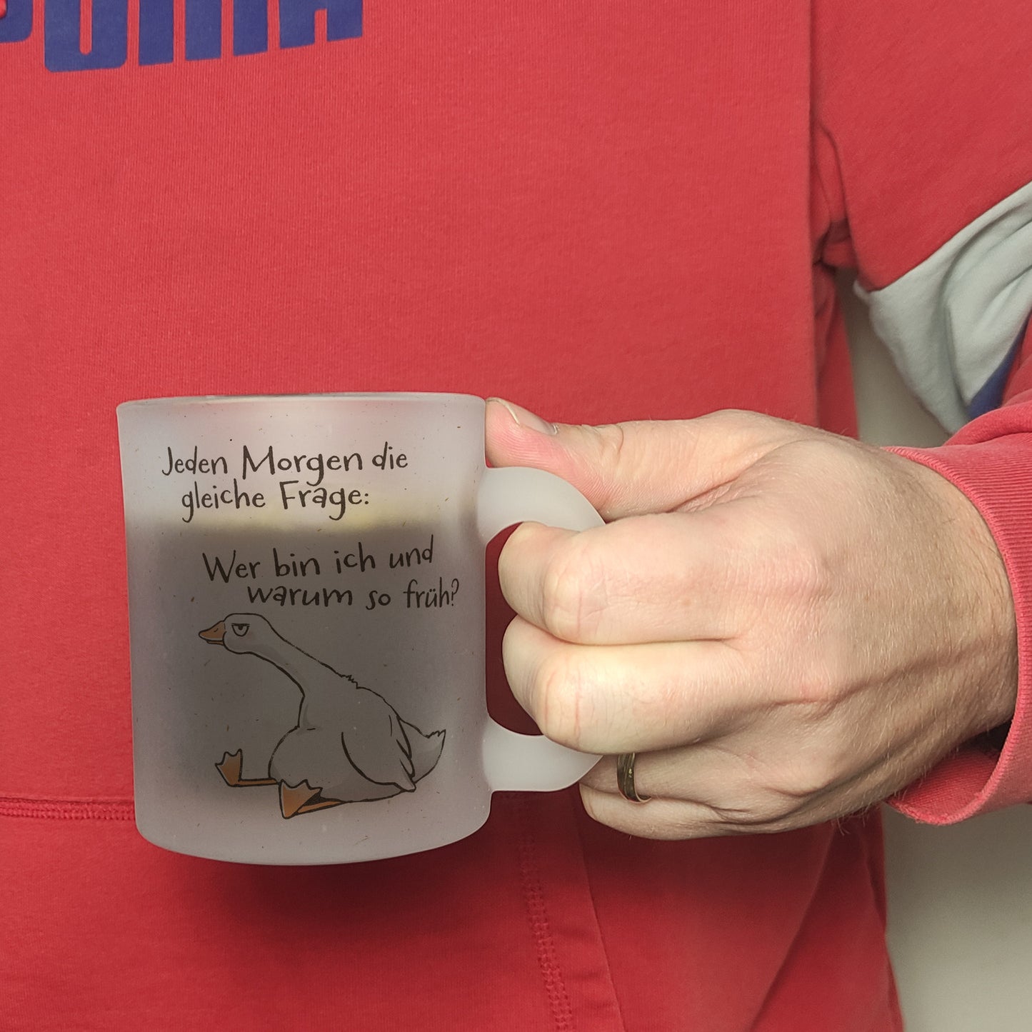 Gilbert die Gans Glas Tasse mit Spruch Jeden Morgen die gleiche Frage