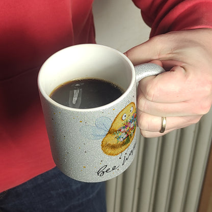 Pummel Biene Glitzer-Kaffeebecher mit Spruch Bee happy