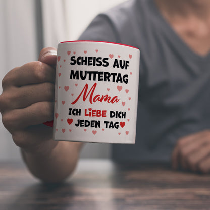 Scheiß auf Muttertag Kaffeebecher Rot mit Herzchen-Muster für die beste Mama