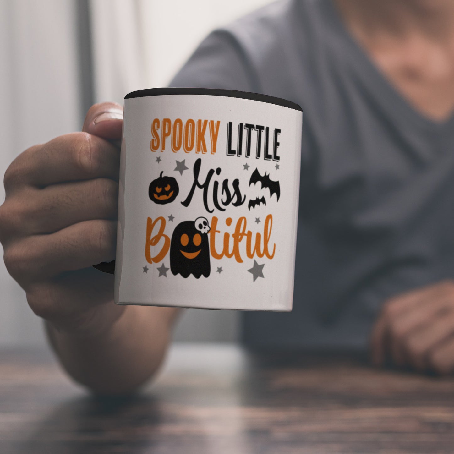 Geister Kaffeebecher in schwarz mit Spruch- Spooky little Miss Bootiful