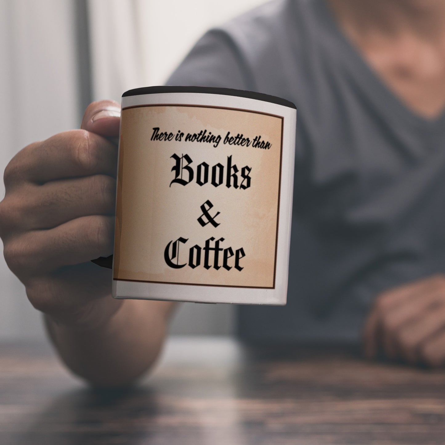 Büchernarr Kaffeebecher Schwarz im Buchdesign mit Spruch