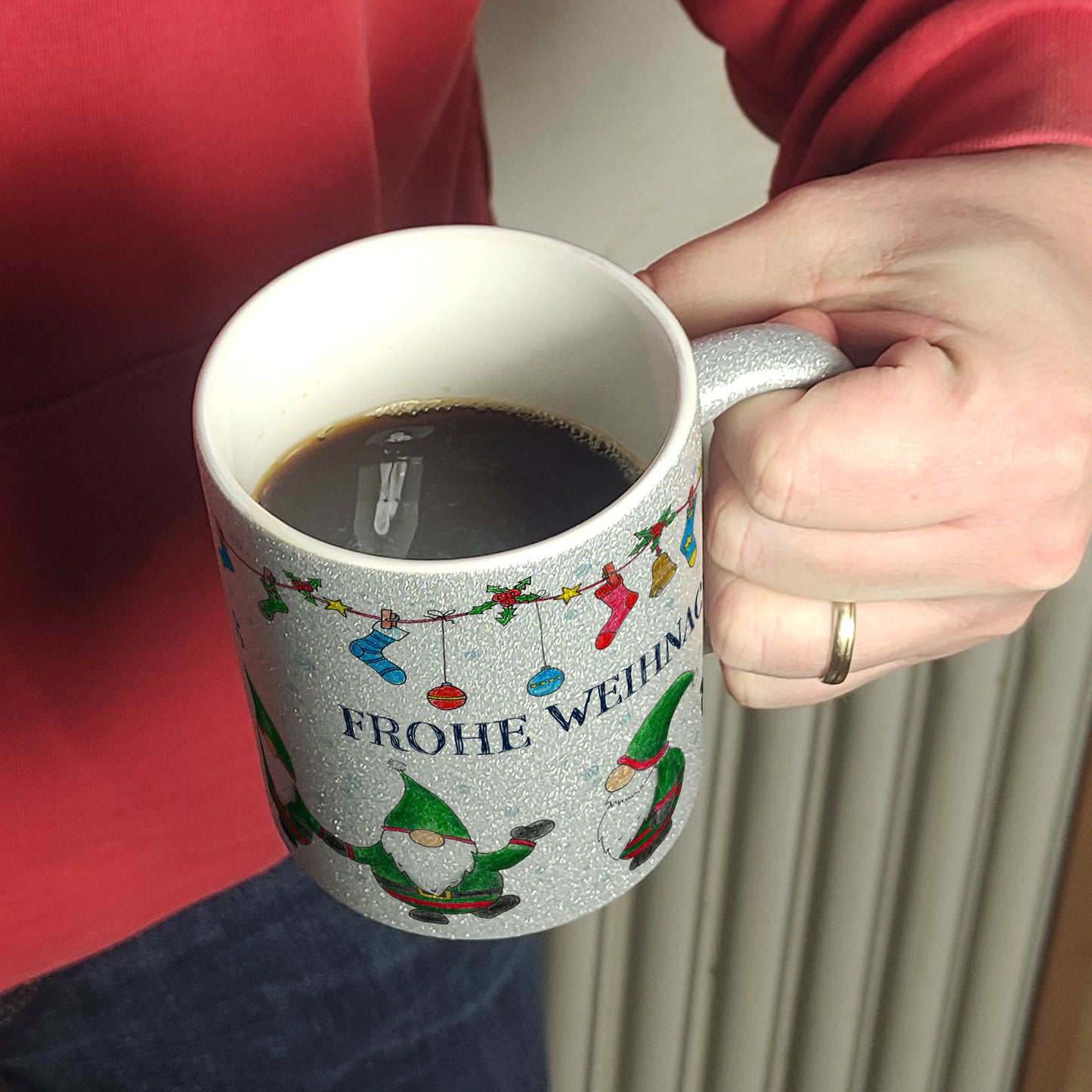 Frohe Weihnachten Glitzer-Glitzer-Kaffeebecher mit Wichtel Motiv