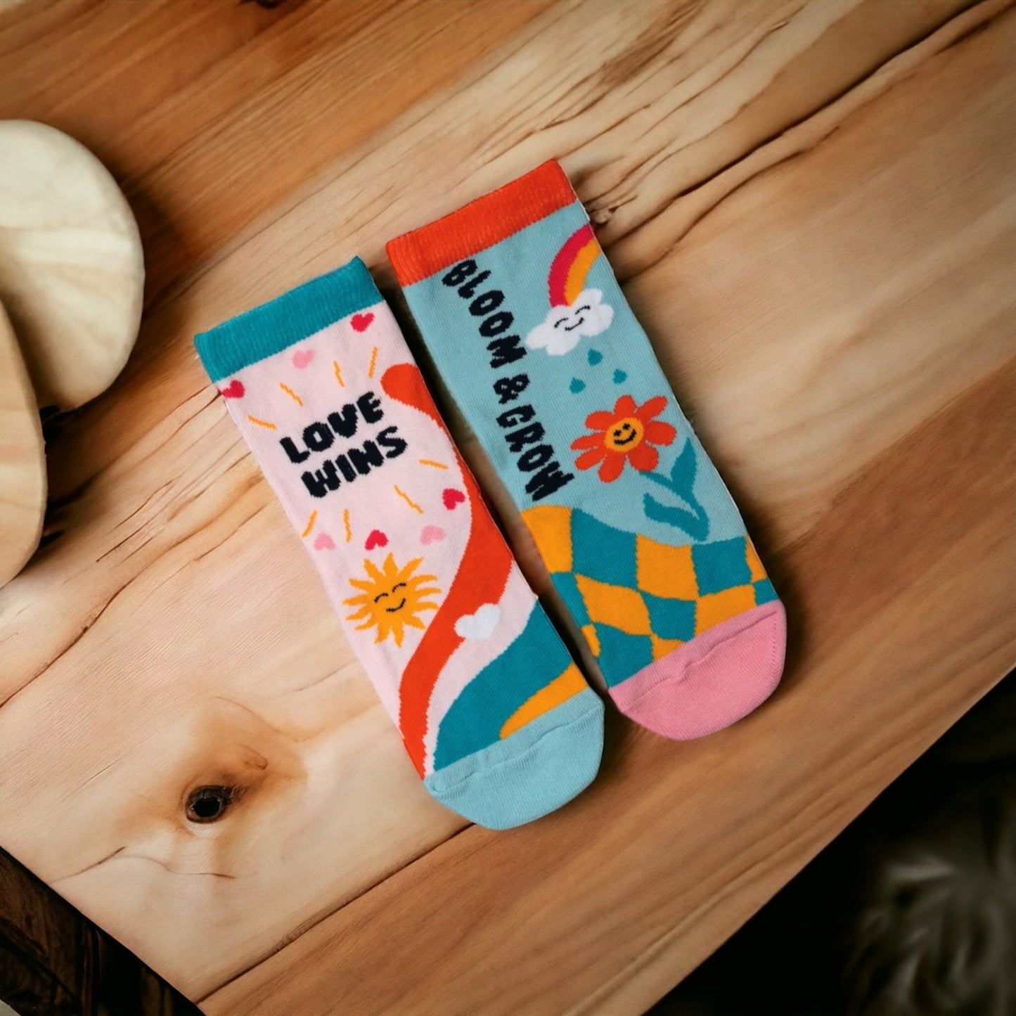 Happy Daze Oddsocks Socken bunte Sommer Strümpfe in 27-30 im 6er Set