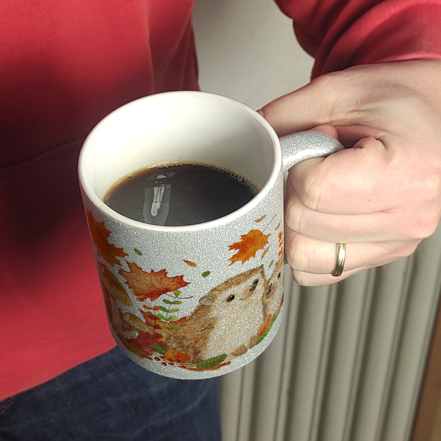 Igel im Herbst Glitzer-Kaffeebecher im Aquarell Stil