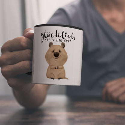 Quokka Kaffeebecher in schwarz mit Spruch Glücklich steht dir gut