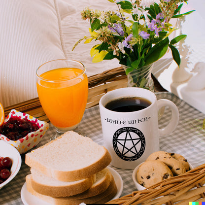 Kaffeebecher mit magischen Pentagrammen und Spruch - White Witch - Dark Witch