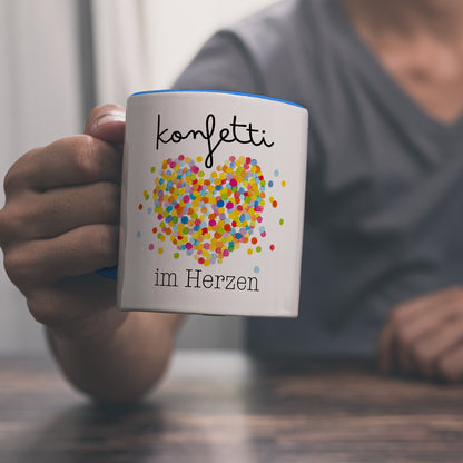 Konfetti im Herzen Karneval Geschenk Kaffeebecher in hellblau