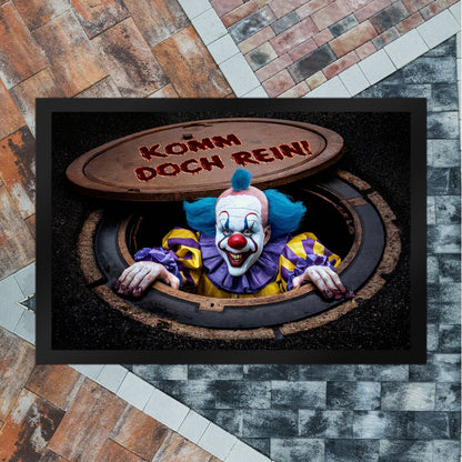 Horrorclown unter Kanaldeckel Fußmatte XL in 40x60 cm - Komm doch rein