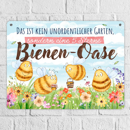 Pummel Biene Metallschild XL in 21x28 cm mit Spruch Bienen-Oase statt unordentlicher Garten