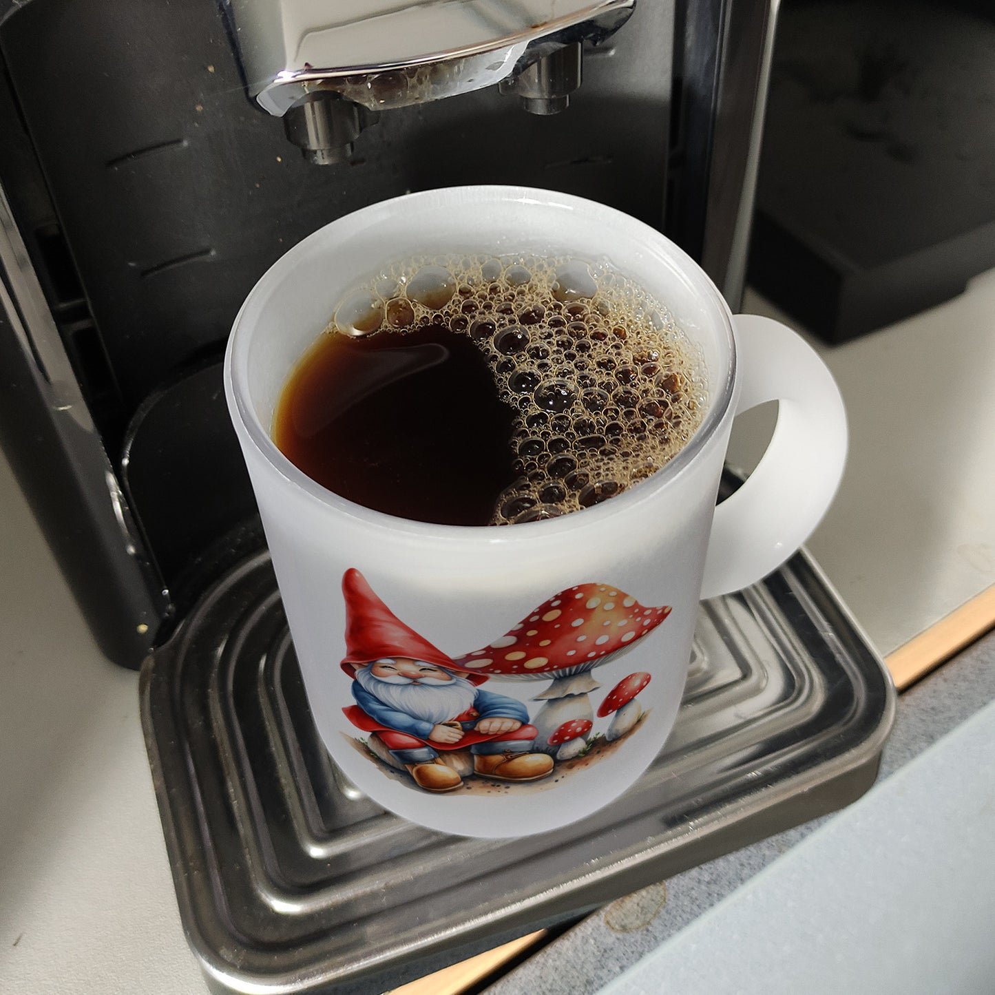 Gartenzwerg mit Fliegenpilz Glas Tasse